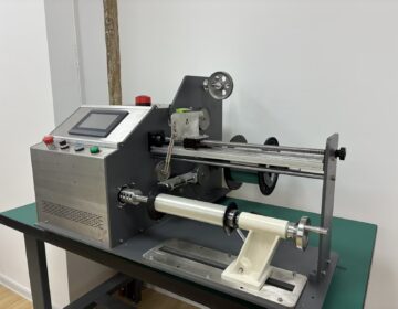 Touch screen wire winding machine with horizontal spool shaft